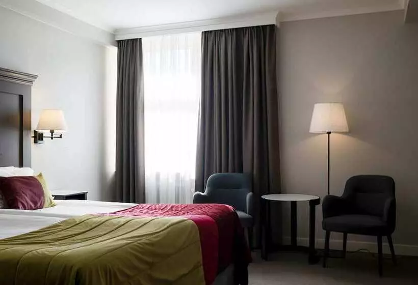 Superior Oda, Elite Stora Hotellet
