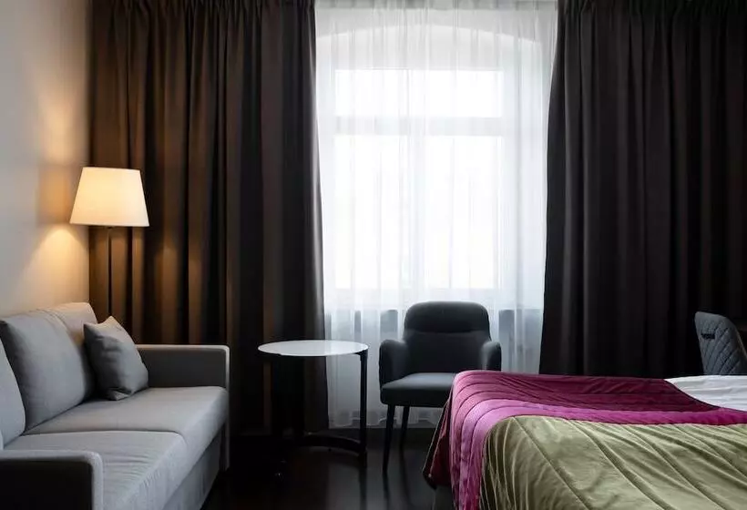Superior Oda, Elite Stora Hotellet
