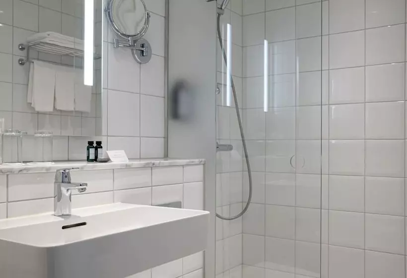 Superior Oda, Elite Stora Hotellet