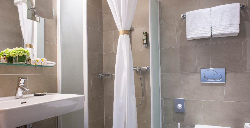 اتاق پرمیوم, Krone Unterstrass