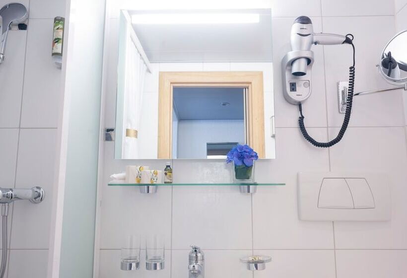 اتاق عادی یک تخته, Krone Unterstrass