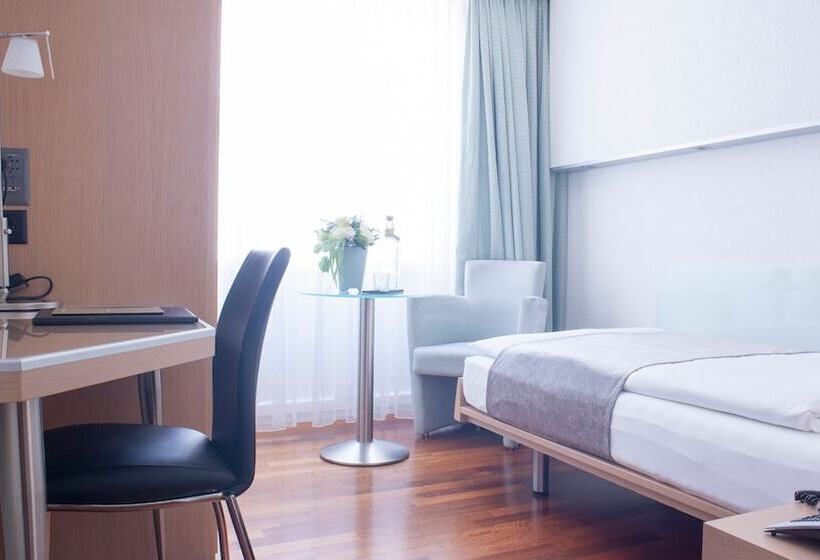 اتاق عادی یک تخته, Krone Unterstrass