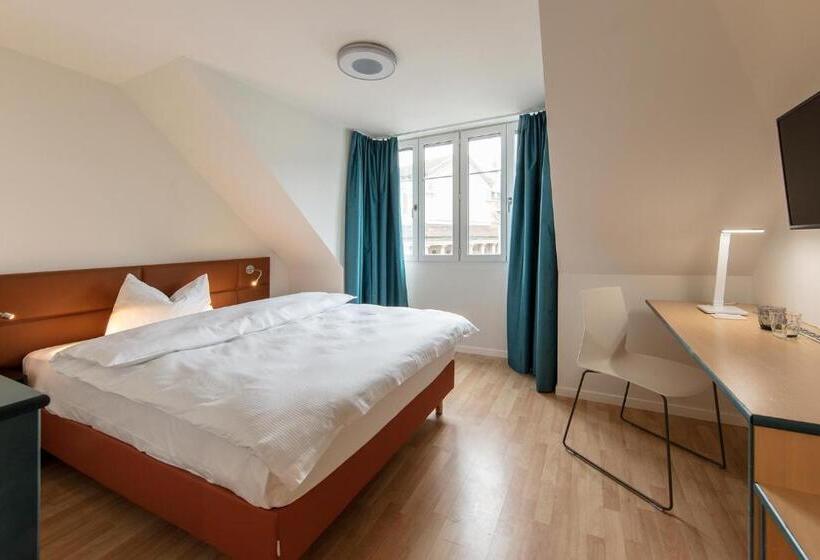 اتاق استاندارد با تخت بزرگ, Royal Hotel Zurich