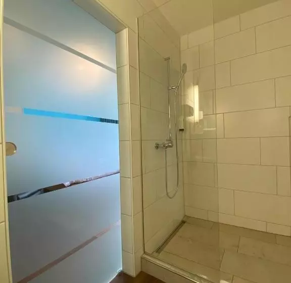 سوییت جونیور, Royal Hotel Zurich