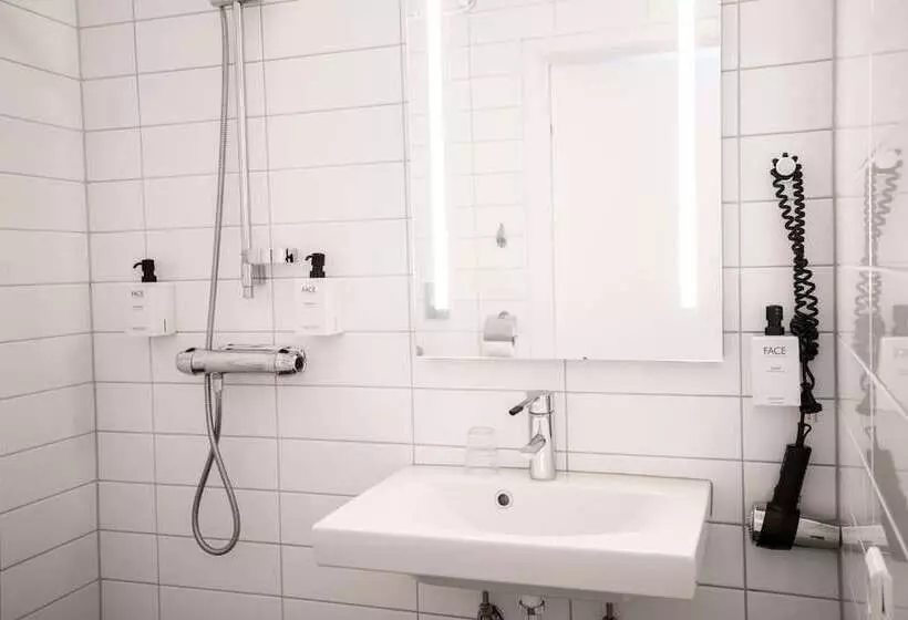 اتاق استاندارد, Scandic Jarva Krog