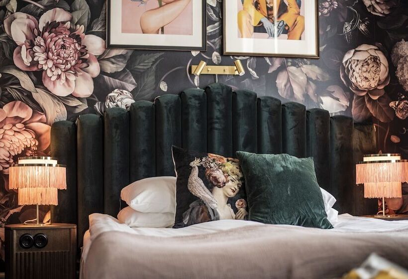 디럭스 룸, The Vault Hotel, Worldhotels Crafted