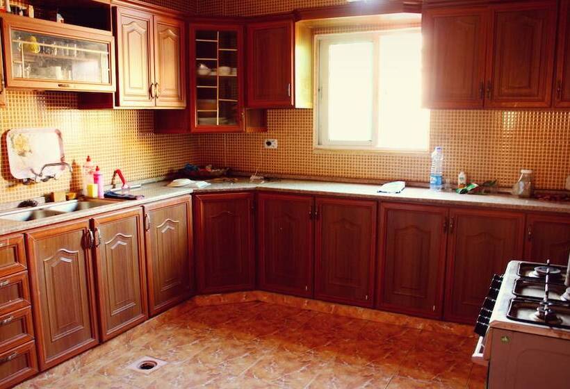 اتاق عادی با تخت دوبل, Bedouin Pink Ecohouse   Hostel