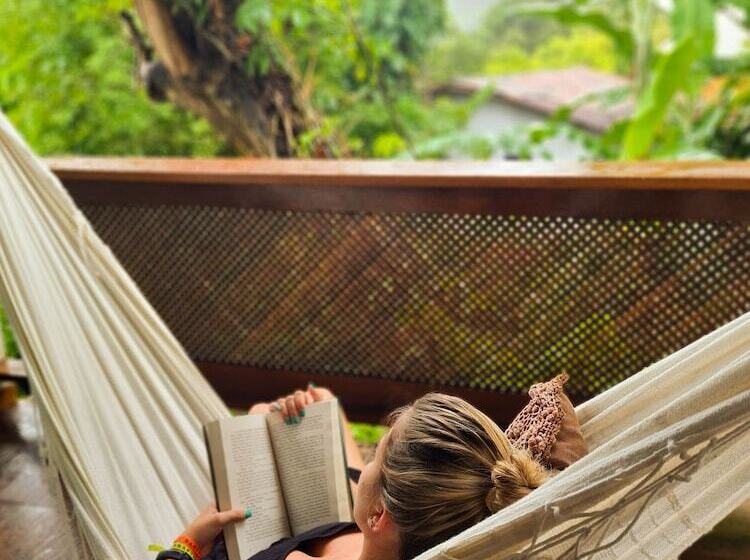 コンフォートトリプルルーム, Pousada Tímia