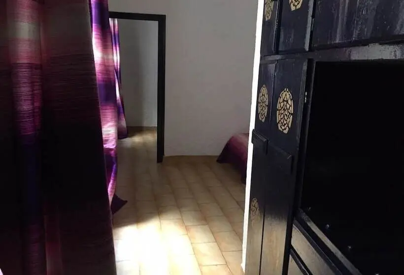 سوئیت 2 خوابه, Regina