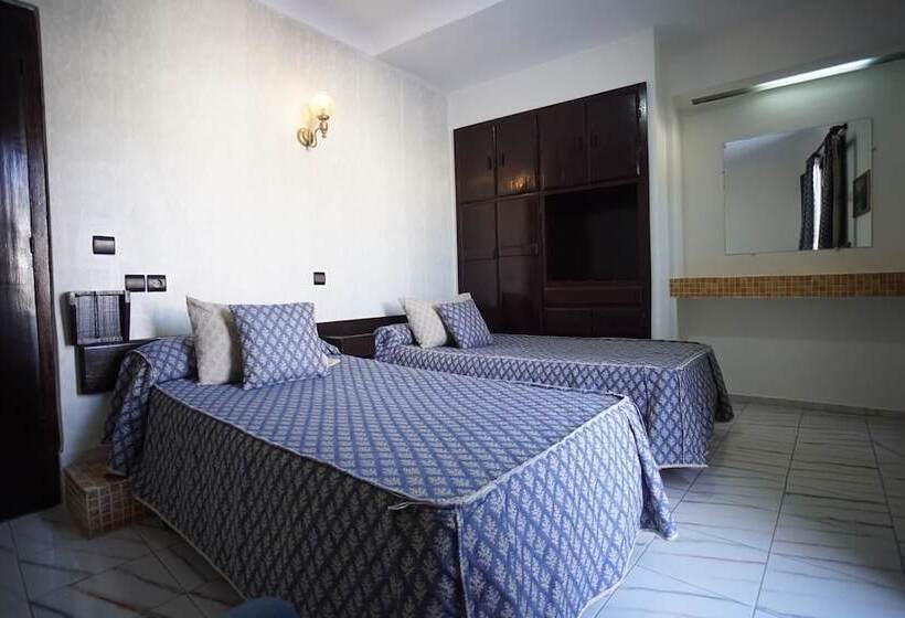 스탠다드 트리플 룸, Regina