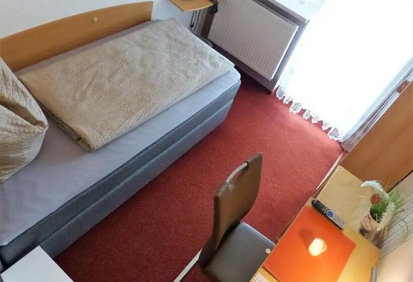 Standard Single Room with Balcony, /restaurant Balkan