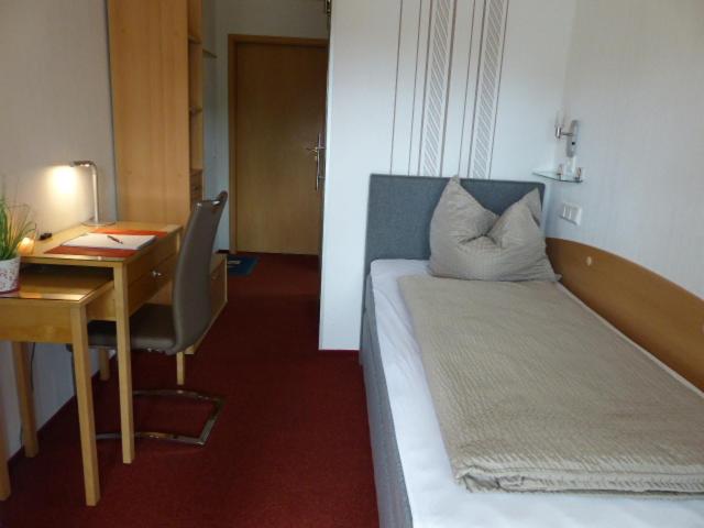 バルコニー付きシングルスタンダードルーム, /restaurant Balkan