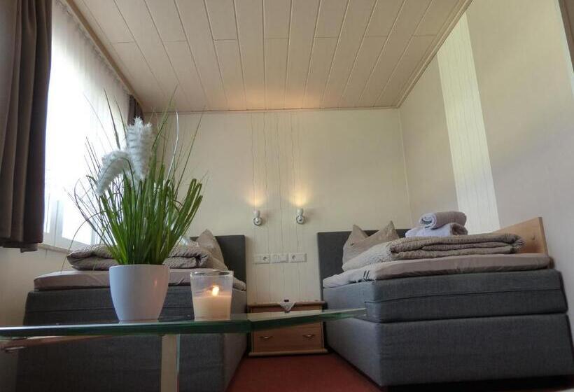 ファミリールーム, /restaurant Balkan