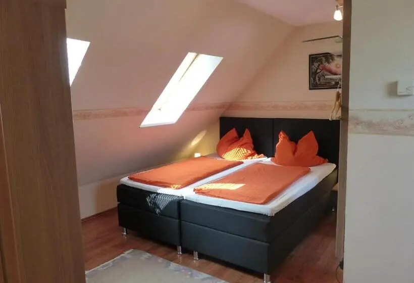 Standard Room, /restaurant Balkan