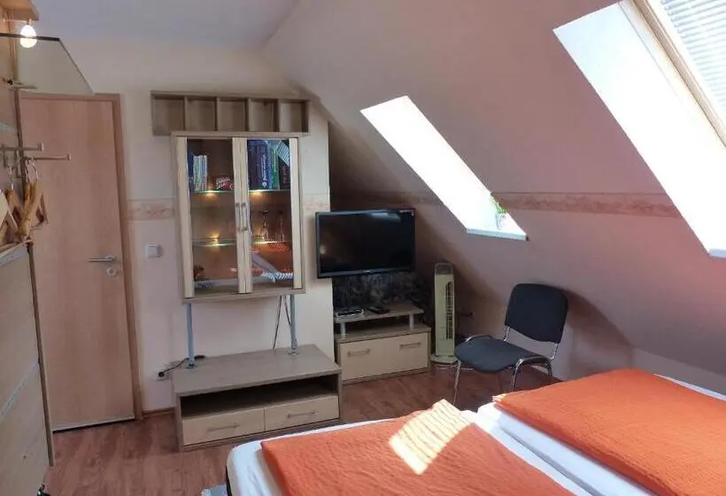 Standard Room, /restaurant Balkan