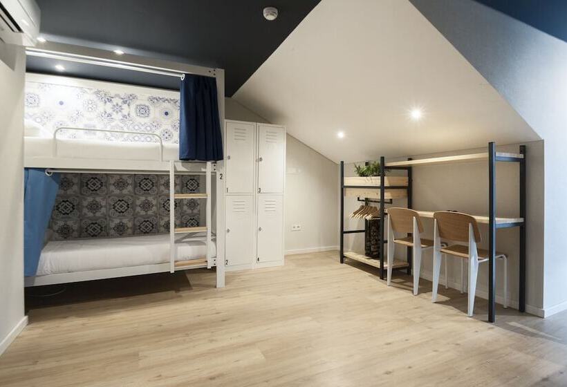 تختخواب در اتاق مشترک, The Central House Lisbon Baixa
