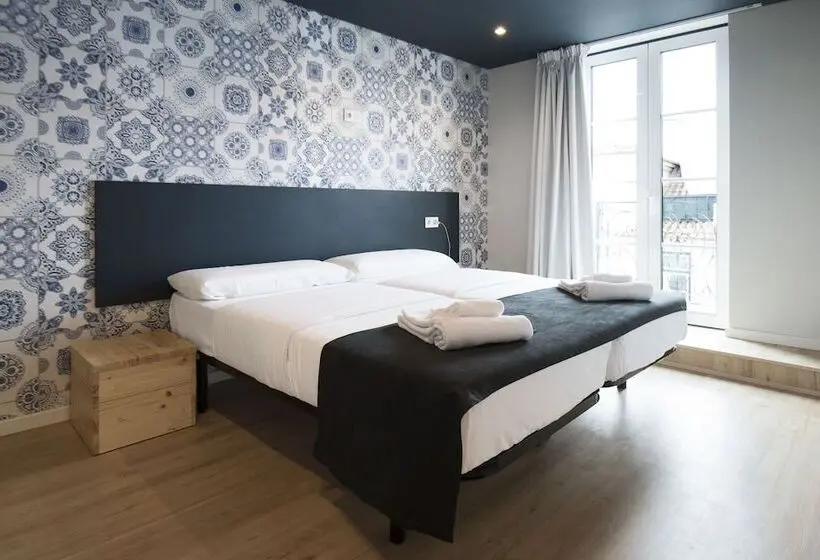 Quarto superior, The Central House Lisbon Baixa