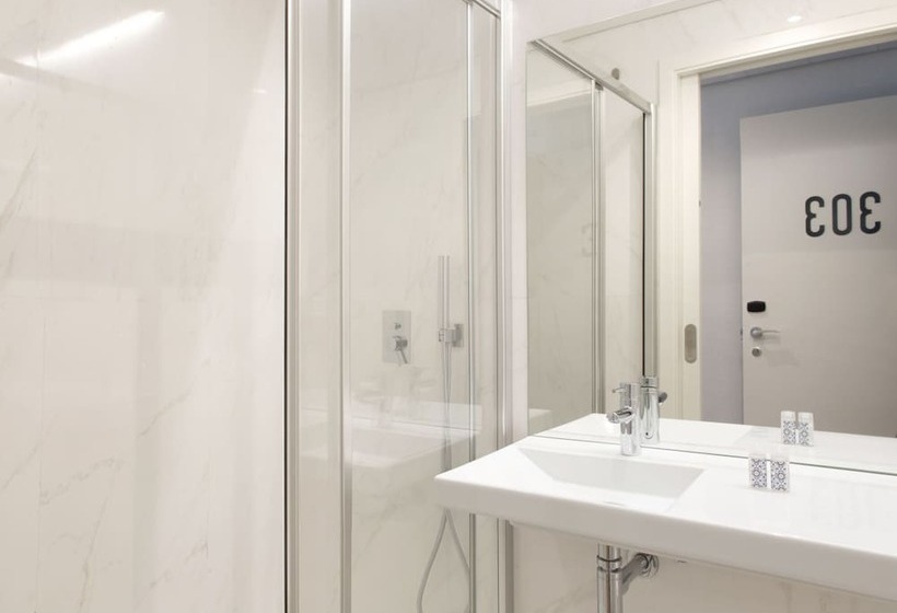 اتاق استاندارد چهار تخته, The Central House Lisbon Baixa