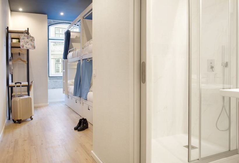 اتاق استاندارد چهار تخته, The Central House Lisbon Baixa