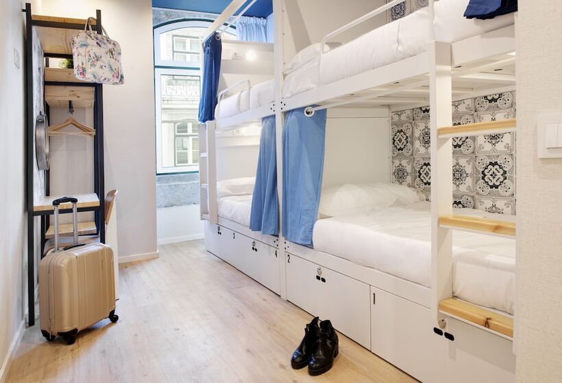تختخواب در اتاق مشترک, The Central House Lisbon Baixa