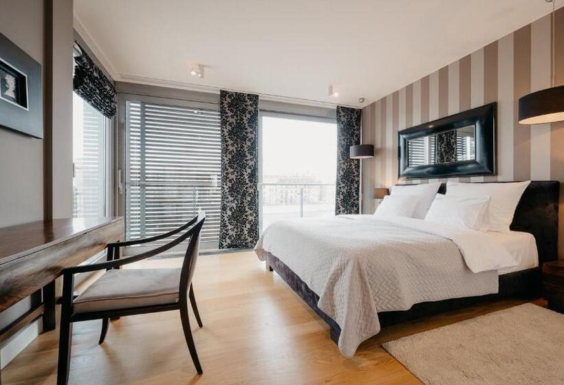 Suíte Dúplex, Inqse Wrocław Marina