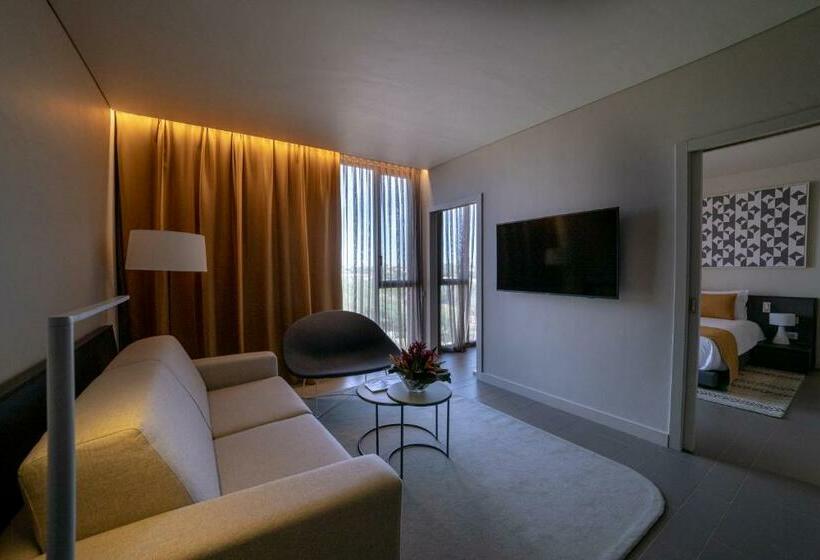 سوییت, Noom Hotel Niamey