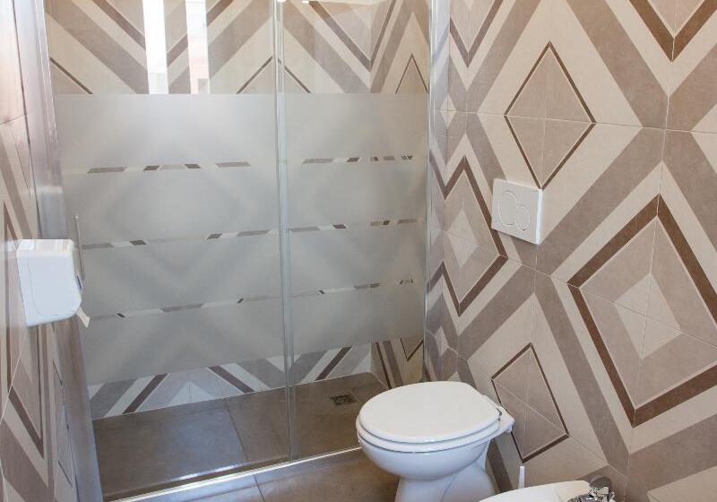 Кровать в Общей Комнате, Lobby Collective Hostel  Lecce