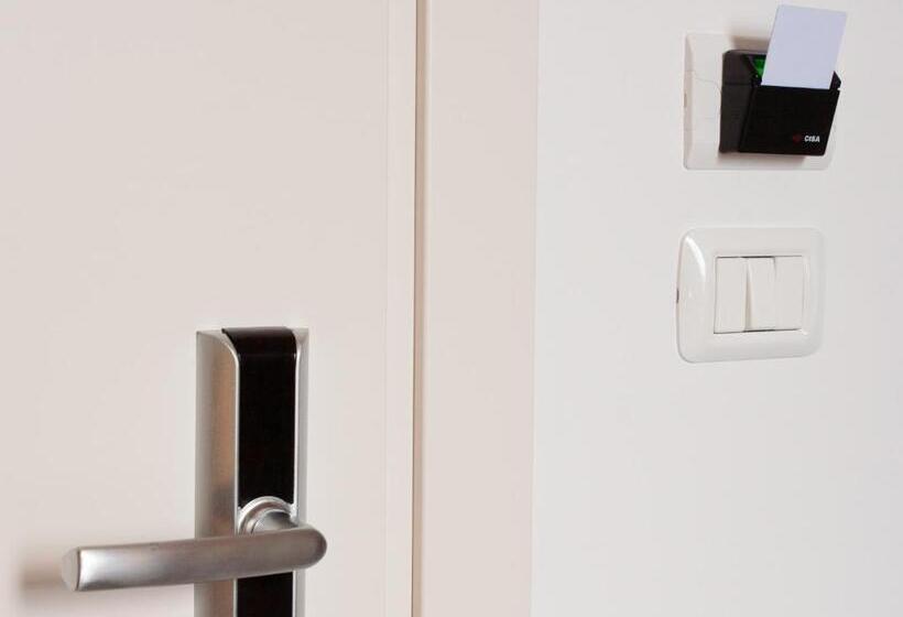 Номер Deluxe, Lobby Collective Hostel  Lecce