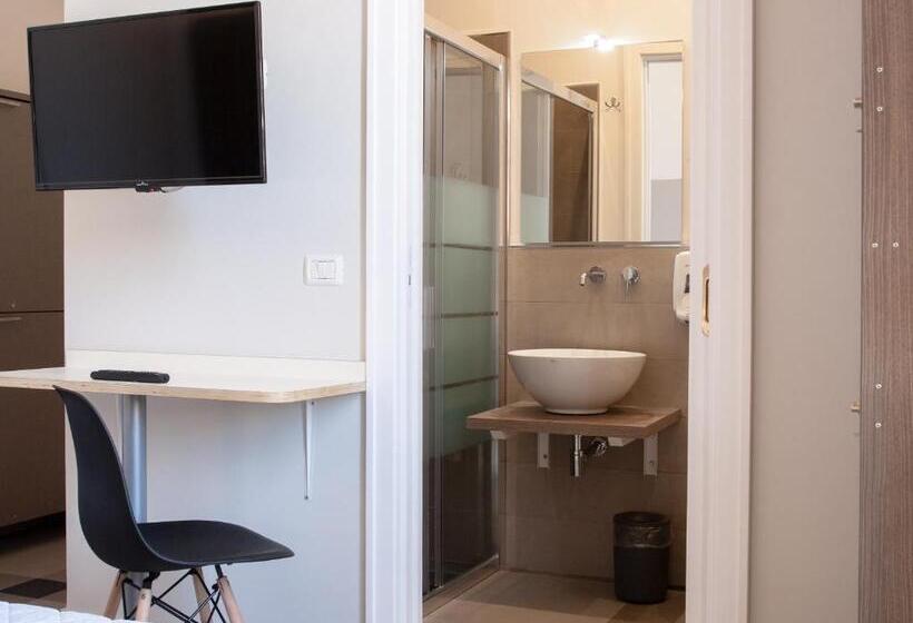 Номер Deluxe, Lobby Collective Hostel  Lecce