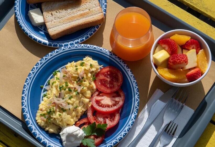 Семейный Номер, Lobby Collective Hostel  Lecce