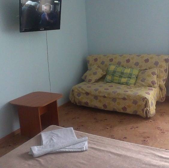 غرفة قياسية ثلاثية, Guest House Vera