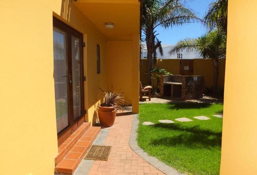 דירת חדר, Summerstrand Beach Lodge