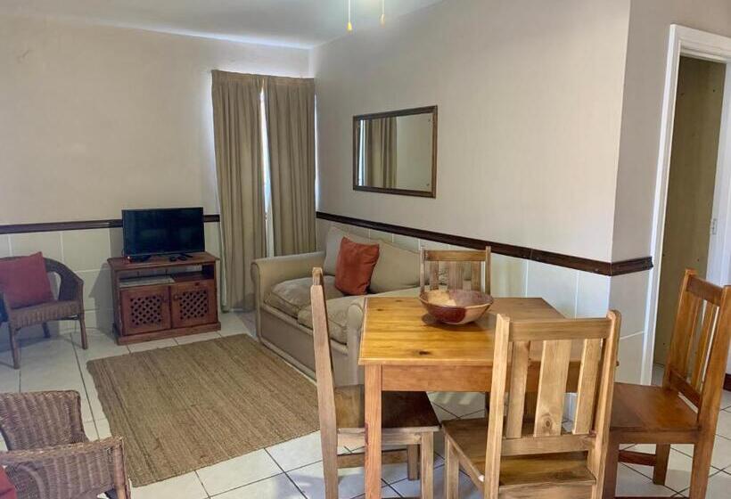 דירת חדר, Summerstrand Beach Lodge