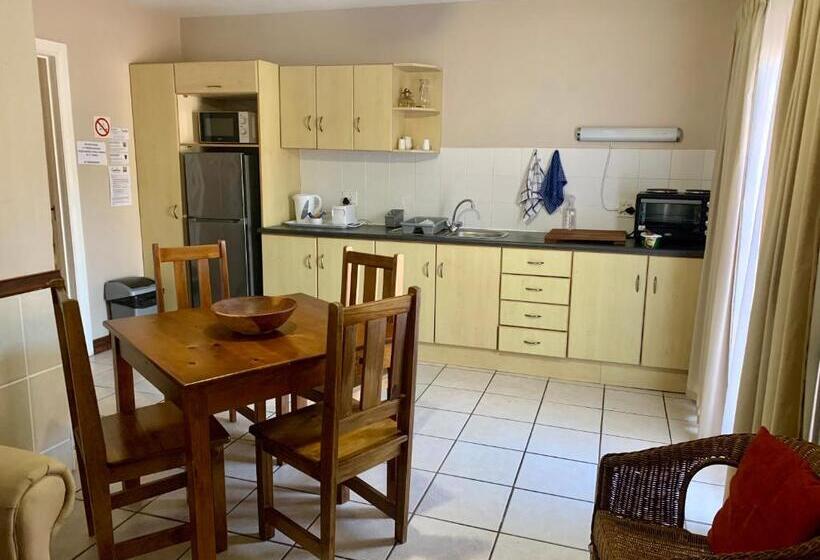 דירת חדר, Summerstrand Beach Lodge