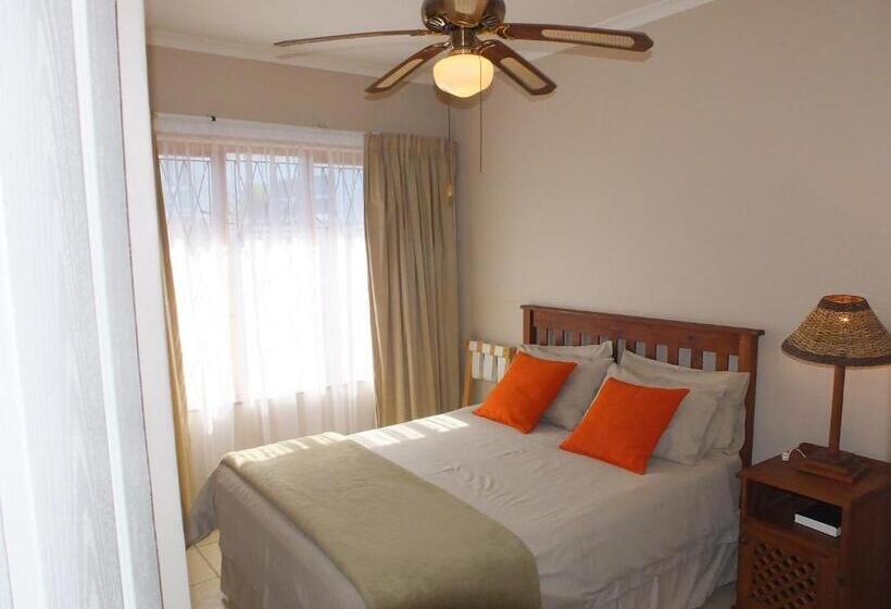 דירת חדר, Summerstrand Beach Lodge