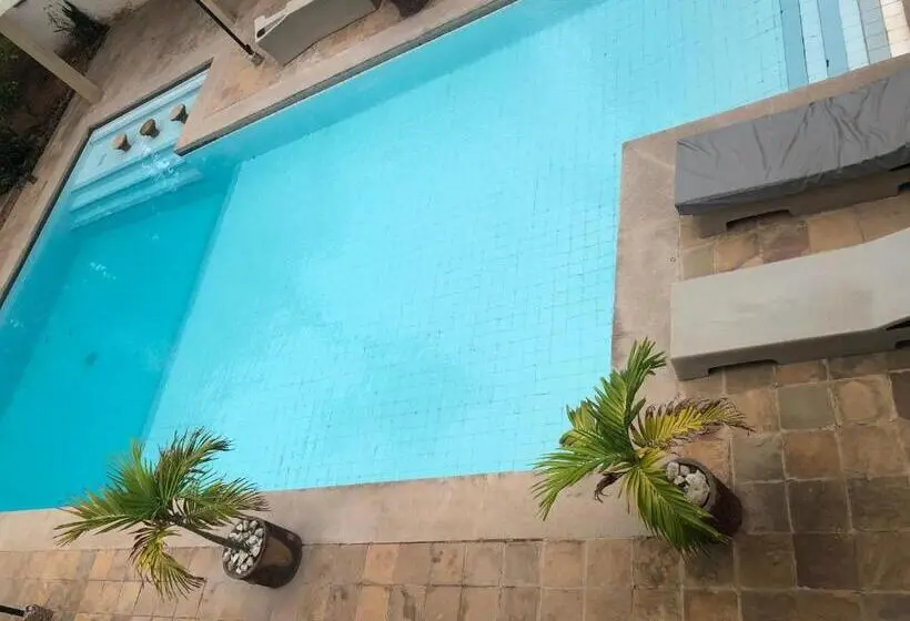 آپارتمان 2 خوابه, Wayside Beach Apartments