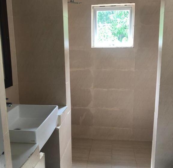 آپارتمان 2 خوابه, Wayside Beach Apartments