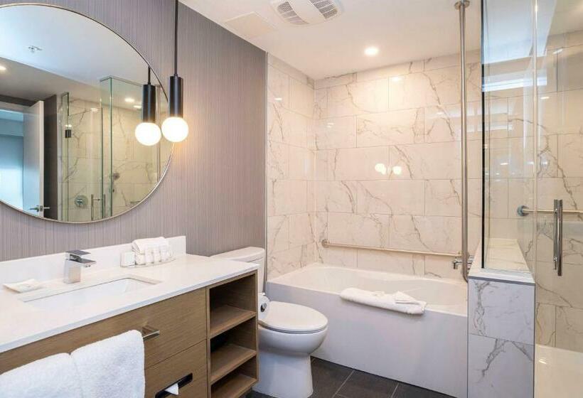 סוויטה אקזקיוטיב, Sandman Signature Sherwood Park