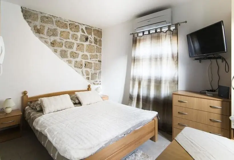 Komfortos Stúdió, La Perla Apartments