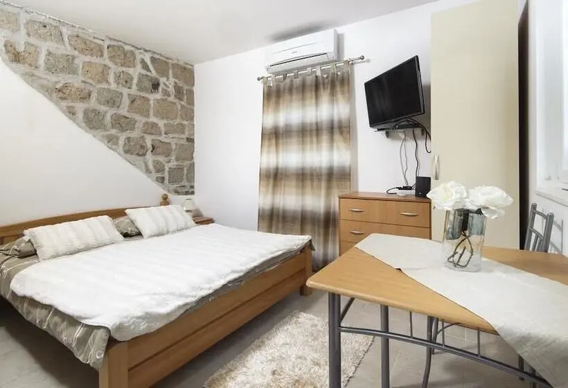 Komfortos Stúdió, La Perla Apartments
