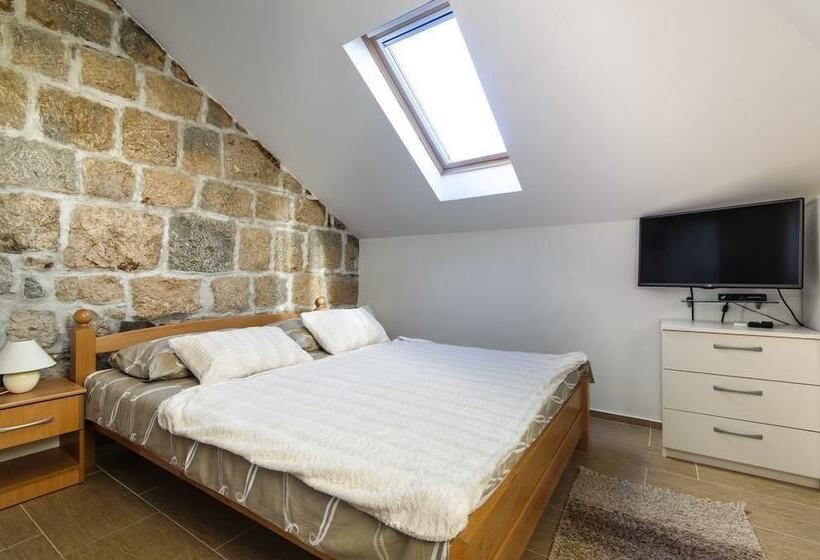 Estúdio Comfort, La Perla Apartments