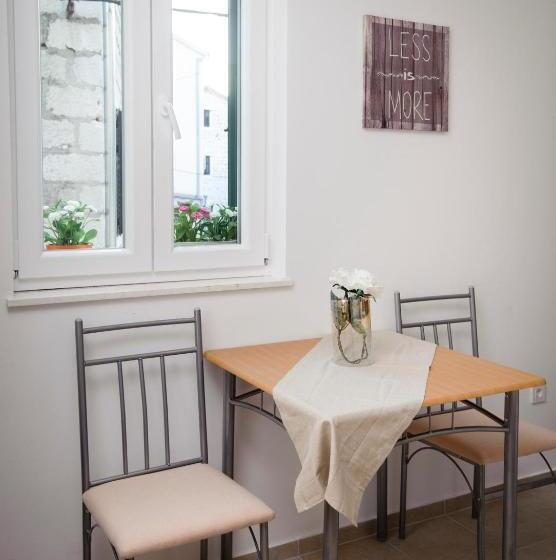 Estúdio Comfort, La Perla Apartments