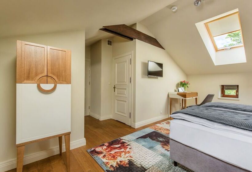 חדר דלוקס, Pałac Warlity