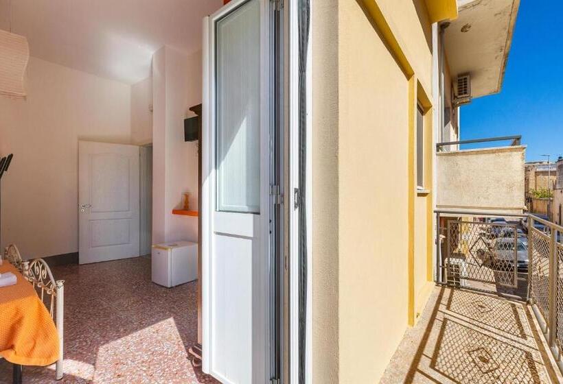 Четырехместный Номер Стандарт, B&b La Torre