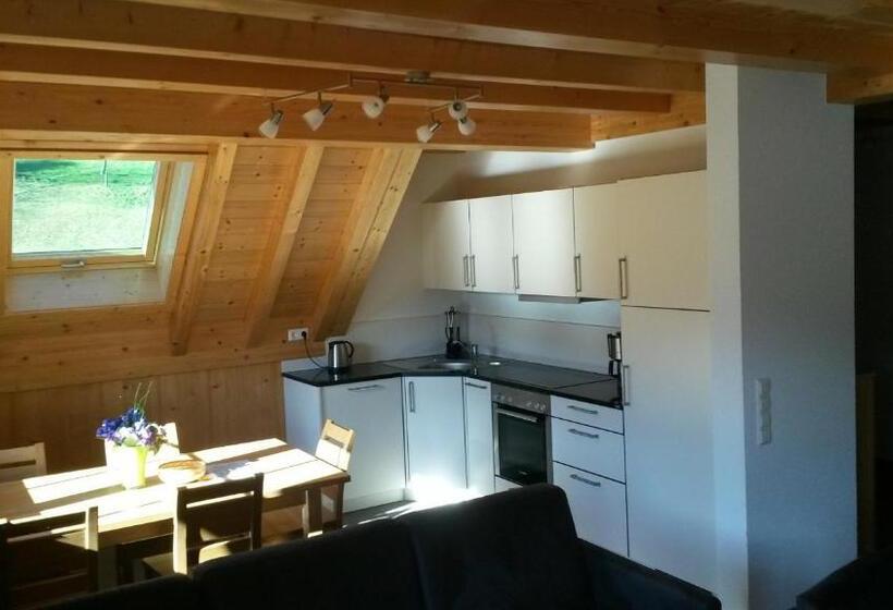 דירת שני חדרים, Rommelehof