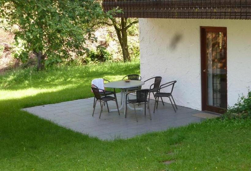 דירת שלושה חדרים, Rommelehof