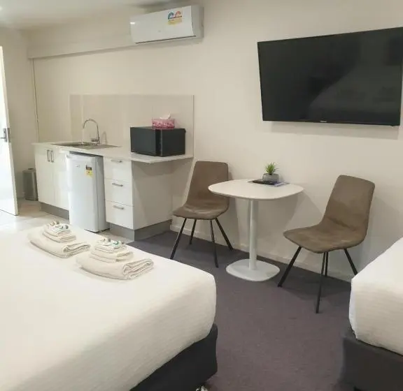 デラックスファミリールーム, Carlton Suites