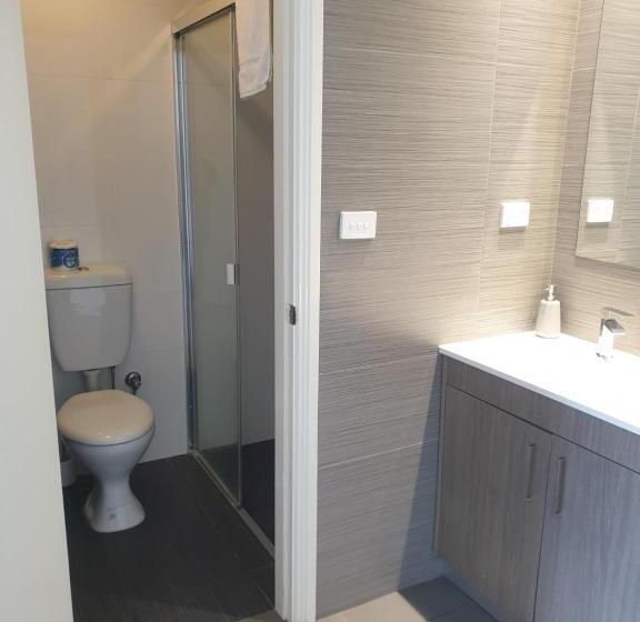 חדר דלוקס, Carlton Suites