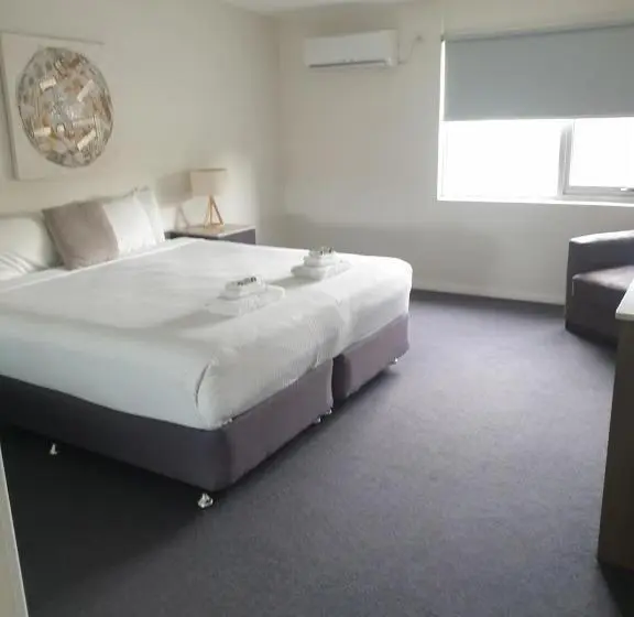 １ベッドルームのデラックスアパートメント, Carlton Suites