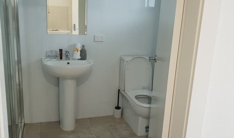 חדר דלוקס, Carlton Suites